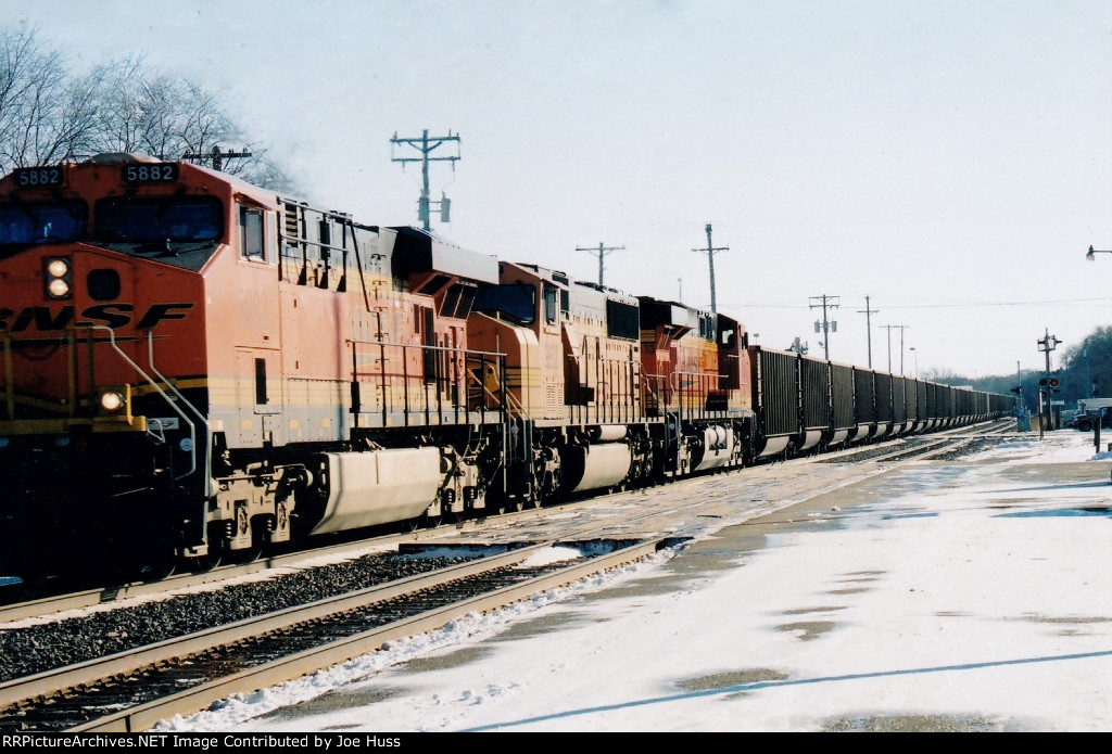 BNSF 5882 West